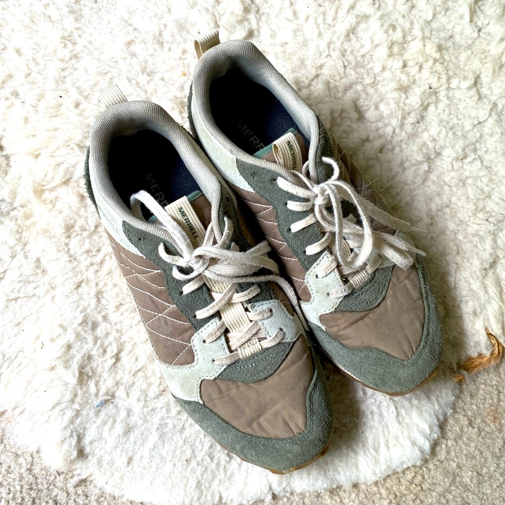 Merrell sneakers size women’s 8.5